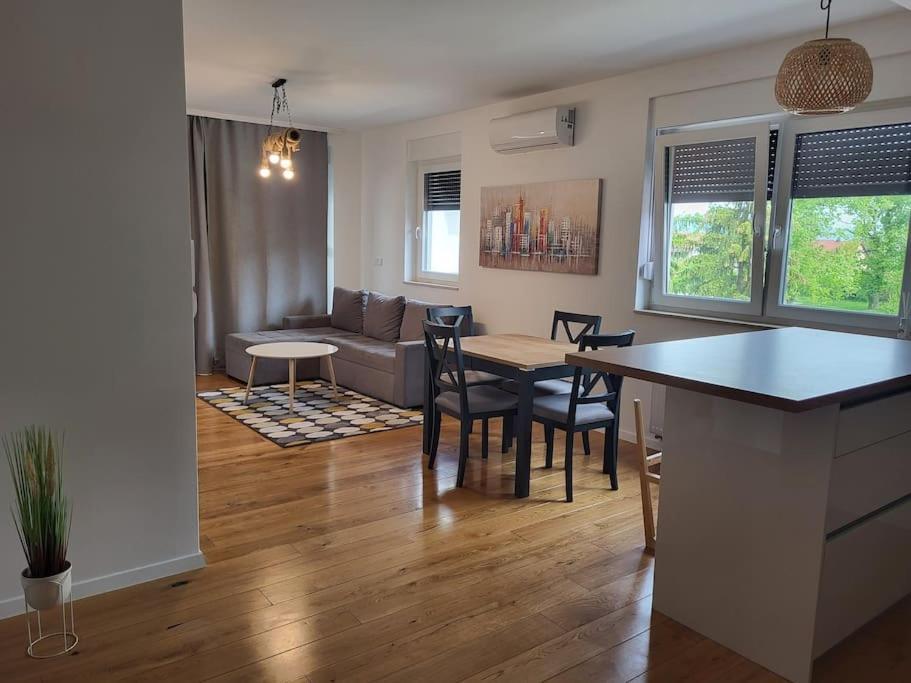 Novoureden Stan Apartment Velika Gorica Exterior foto