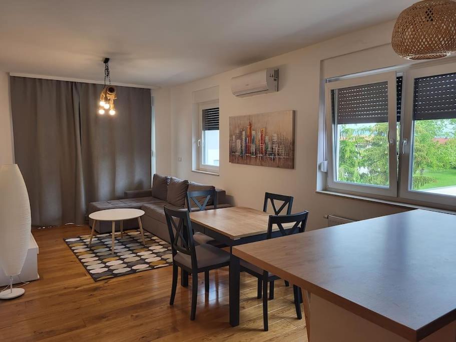 Novoureden Stan Apartment Velika Gorica Exterior foto